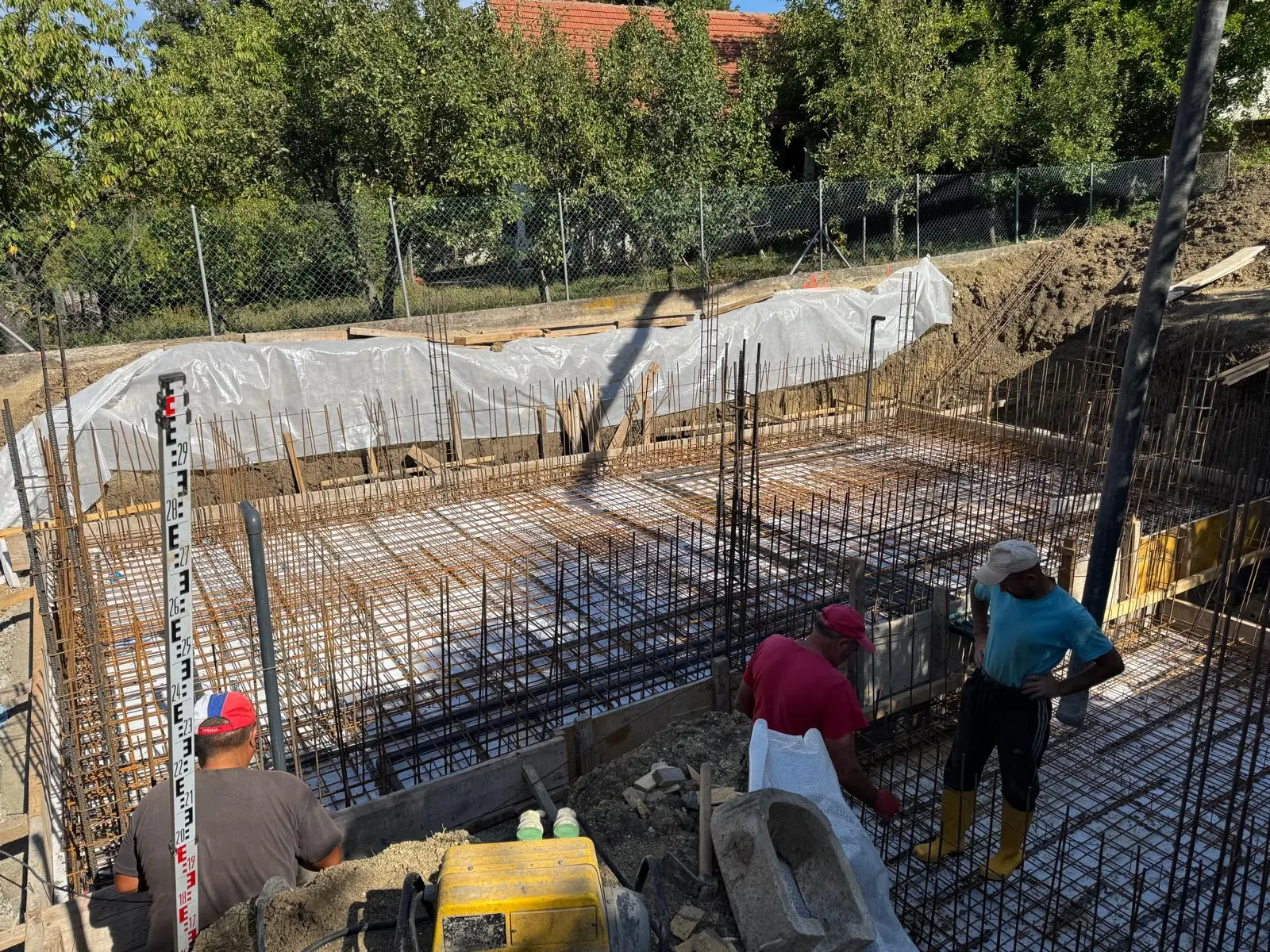 Izgradnja bazena na Avali — fotografija 13